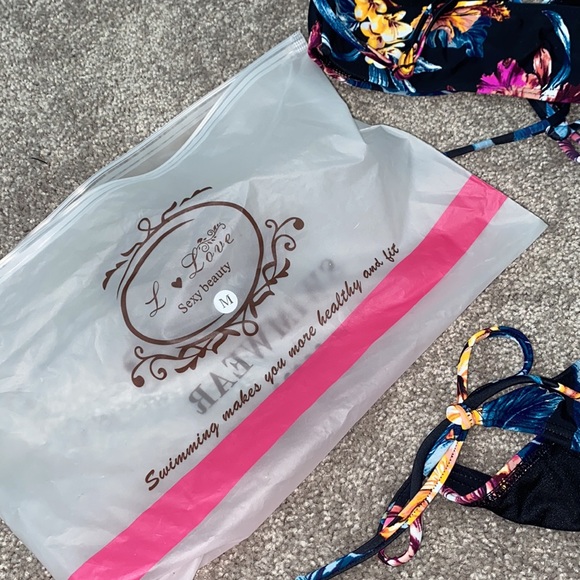 NWT Bikini set - Picture 6 of 6